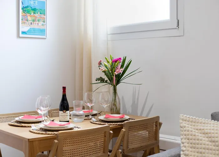 Lavie Maison Sauna And Hot Tub Seaside * Nice