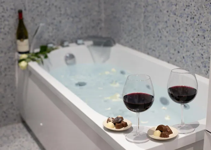 Lavie Maison Sauna And Hot Tub Seaside