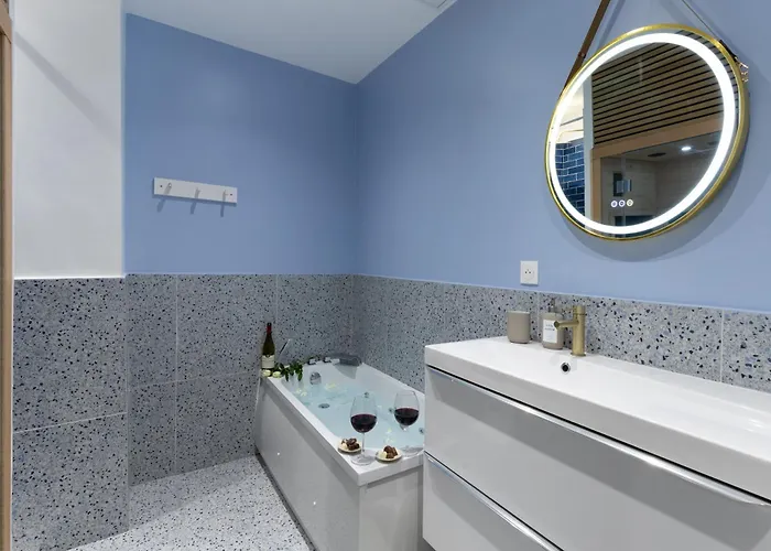 Lavie Maison Sauna And Hot Tub Seaside * Nice