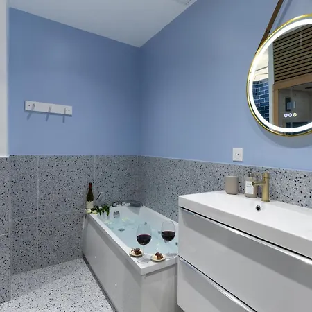 Lavie Maison Sauna And Hot Tub Seaside * Ницца
